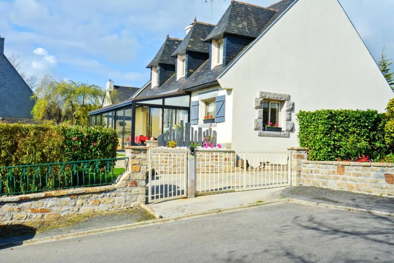 Maison Charmante A Plomelin Avec Jardin. Γαλλία