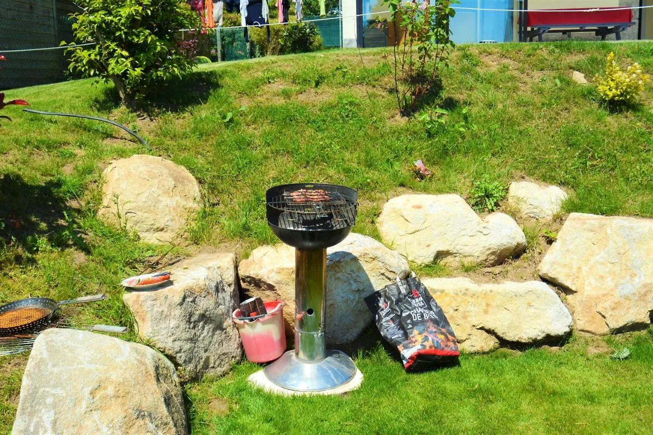 Διαμέρισμα Maison Charmante A Plomelin Avec Jardin.
